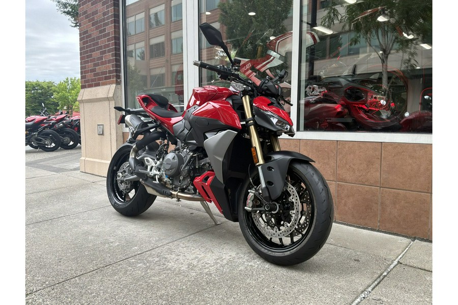 2026 Streetfighter V2 - Ducati