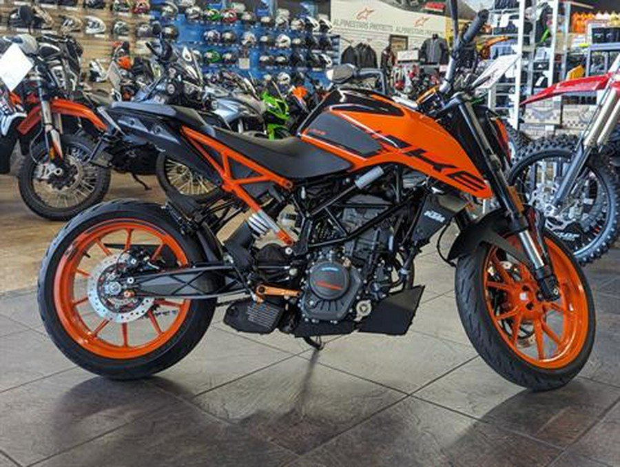 2022 KTM 200 Duke