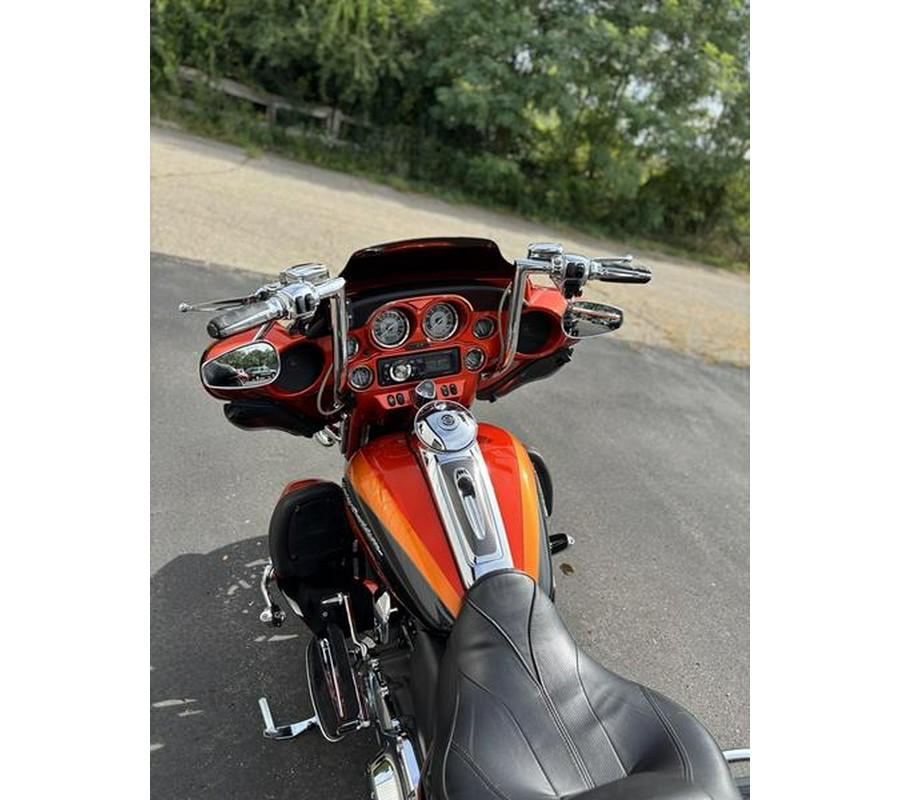 2013 Harley-Davidson® FLHTCUSE8 - CVO™ Ultra Classic® Electra Glide®