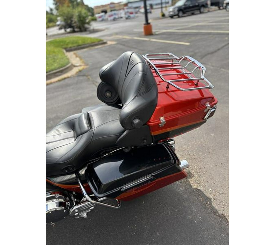 2013 Harley-Davidson® FLHTCUSE8 - CVO™ Ultra Classic® Electra Glide®
