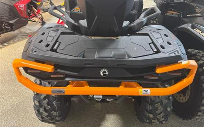 2026 Can-Am Outlander MAX XT-P 1000R Smart-Shox with 10.25 in. touchscreen display