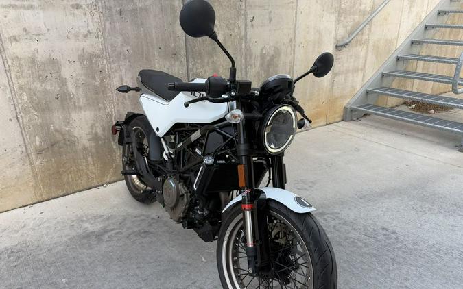2022 Husqvarna® Vitpilen 401