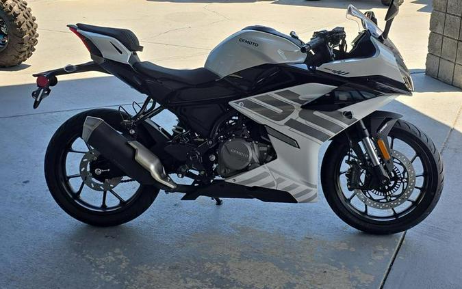2026 CFMOTO 300SS
