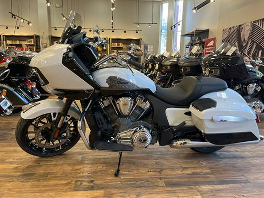 2024 Indian Motorcycle Challenger® Limited with PowerBand Audio Package