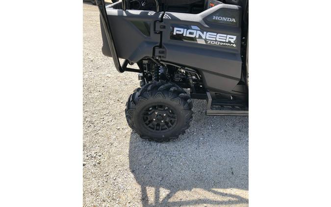 2025 Honda PIONEER 700-4 DELUXE