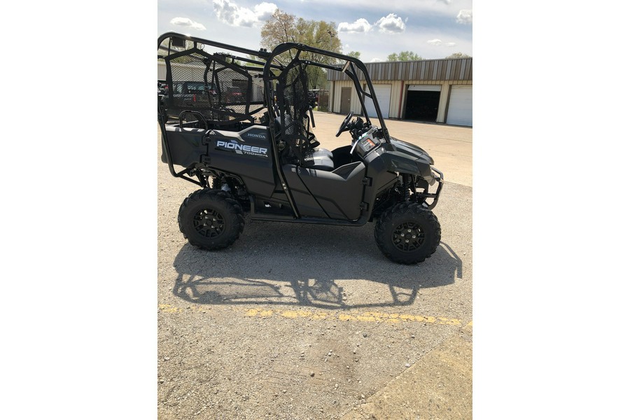 2025 Honda PIONEER 700-4 DELUXE