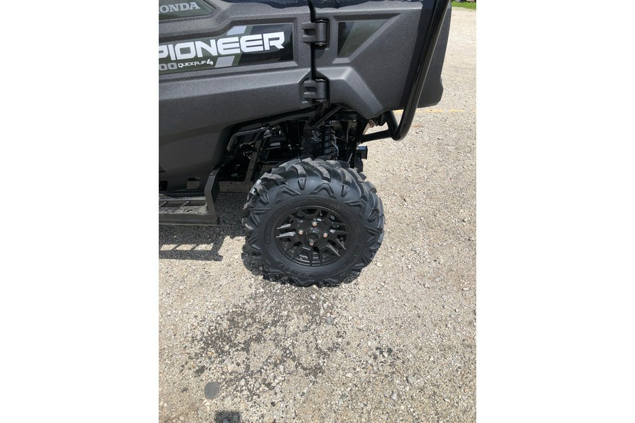 2025 Honda PIONEER 700-4 DELUXE