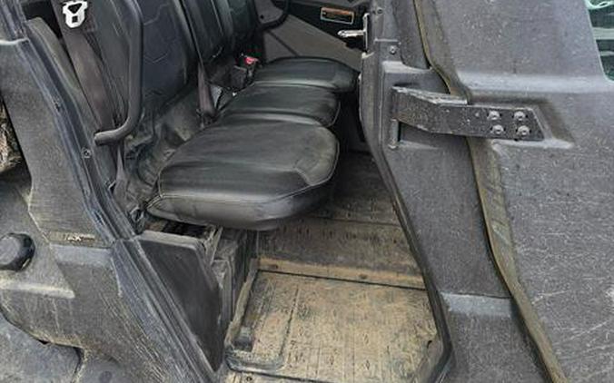 2019 Can-Am Defender MAX XT CAB HD10