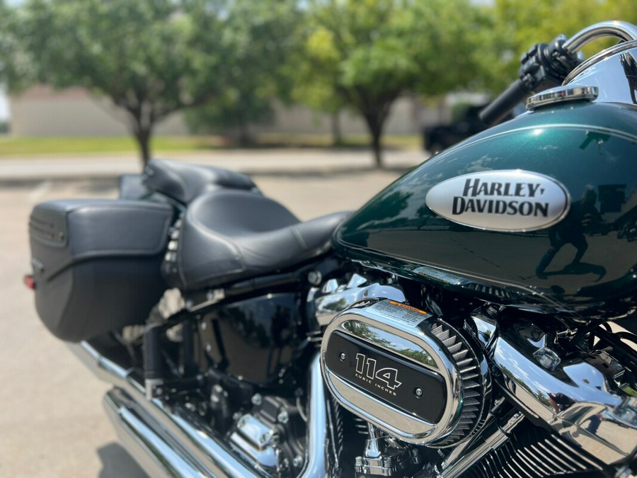 2024 Harley-Davidson® Heritage Classic Alpine Green