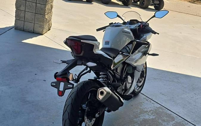 2026 CFMOTO 300SS