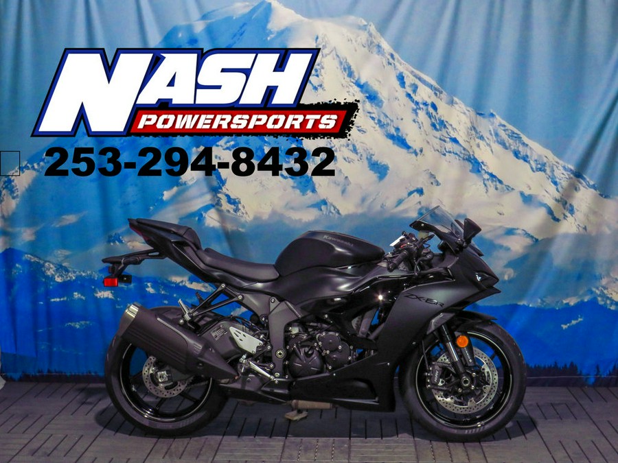 2024 Kawasaki Ninja® ZX™-6R ABS Metallic Flat Spark Black/Ebony