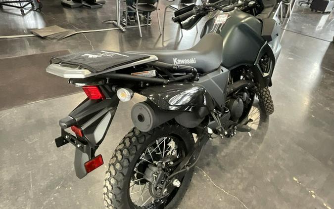2025 Kawasaki KLR650 Metallic Matte Old School Green