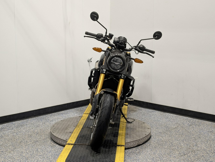 2023 Indian Motorcycle FTR R CARBON