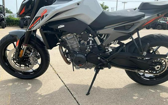 2024 KTM 790 Duke