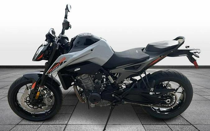 2024 KTM 790 Duke