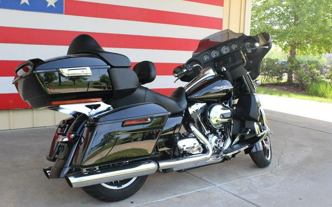 2014 Harley-Davidson® FLHX - Street Glide®