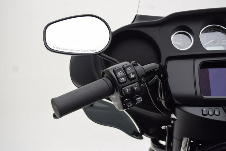 2025 Harley-Davidson FLHTCUTG - Tri Glide Ultra