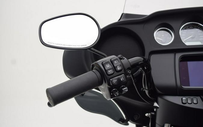 2025 Harley-Davidson FLHTCUTG - Tri Glide Ultra