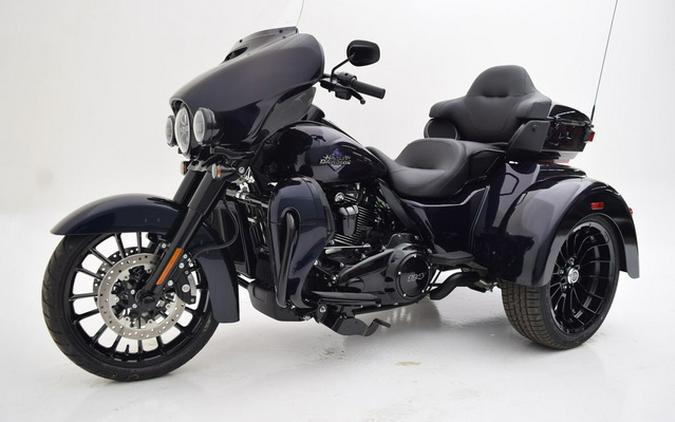 2025 Harley-Davidson FLHTCUTG - Tri Glide Ultra
