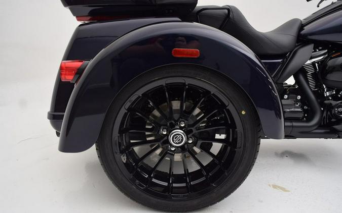2025 Harley-Davidson FLHTCUTG - Tri Glide Ultra