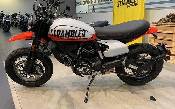 2023 Ducati Scrambler Urban Motard