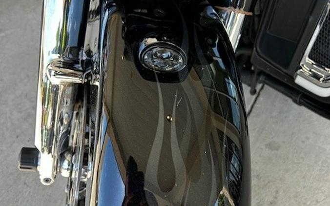 2016 Harley-Davidson CVO Street Glide Carbon Crystal with Phanto