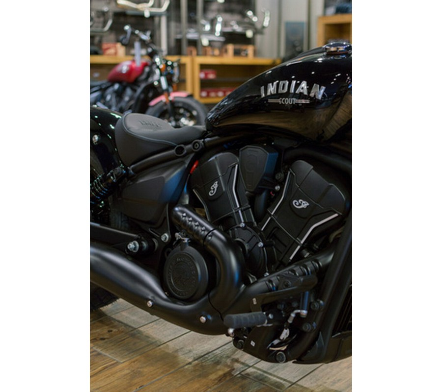 2025 Indian Scout Bobber Black Metallic