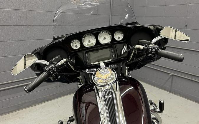 2014 Harley-Davidson® FLHXS - Street Glide® Special