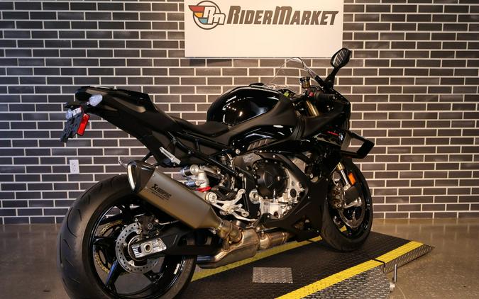 2027 BMW S 1000 RR