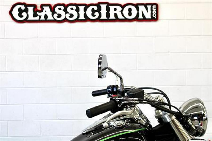 2015 Kawasaki Vulcan® 900 Classic LT