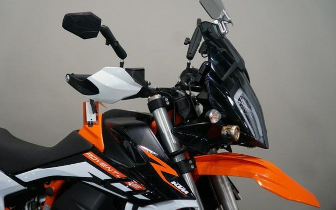 2021 KTM Adventure 890 R