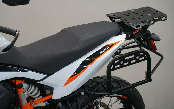 2021 KTM Adventure 890 R