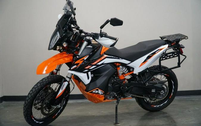 2021 KTM Adventure 890 R