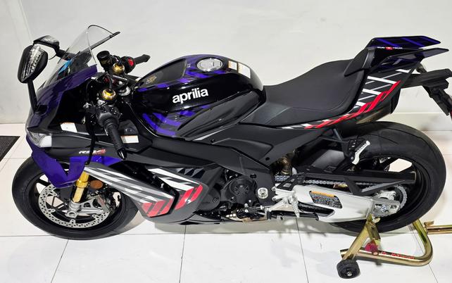 2027 Aprilia RSV4 Factory 1100