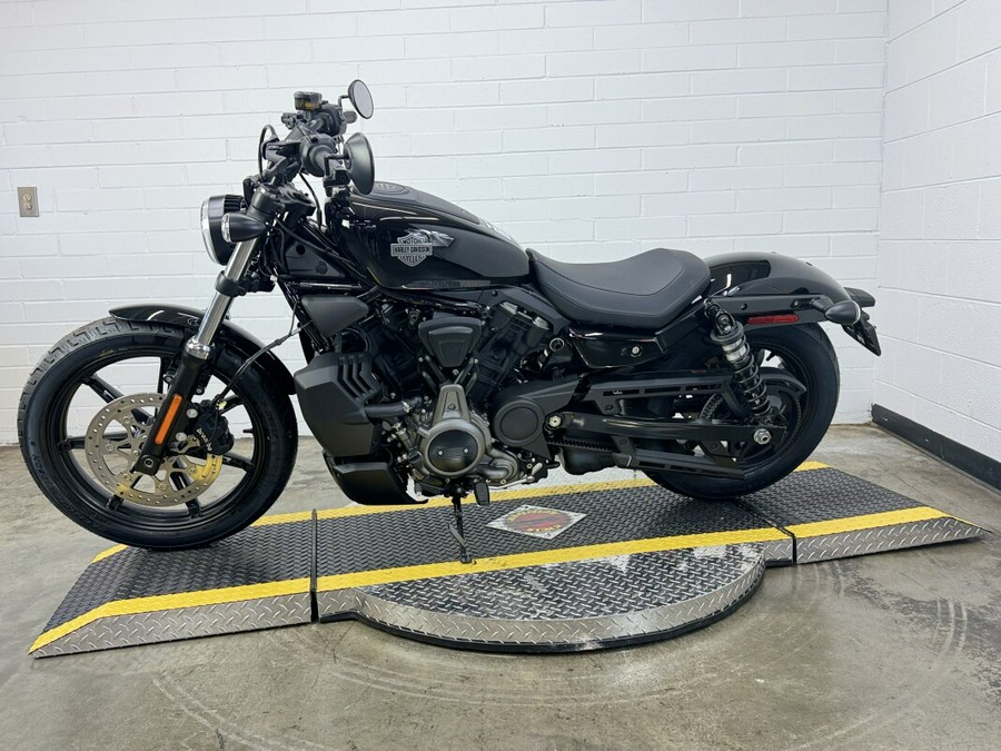 2024 Harley-Davidson Nightster™ VIVID BLACK