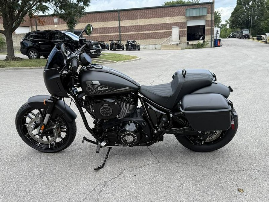 2025 Indian Motorcycle® Sport Chief RT Black Smoke