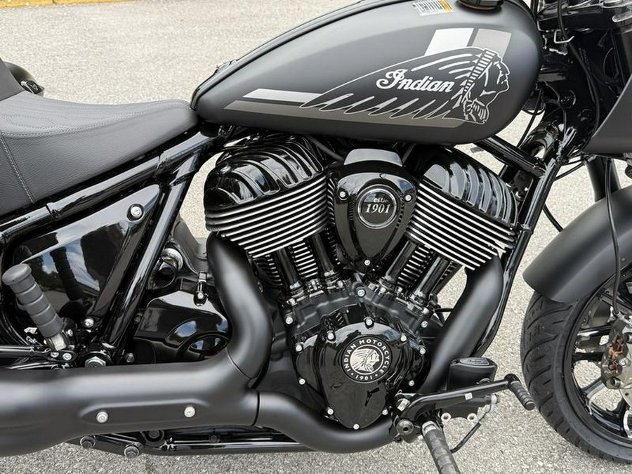 2025 Indian Motorcycle® Sport Chief RT Black Smoke