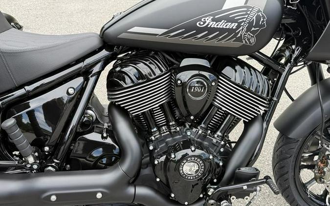 2025 Indian Motorcycle® Sport Chief RT Black Smoke