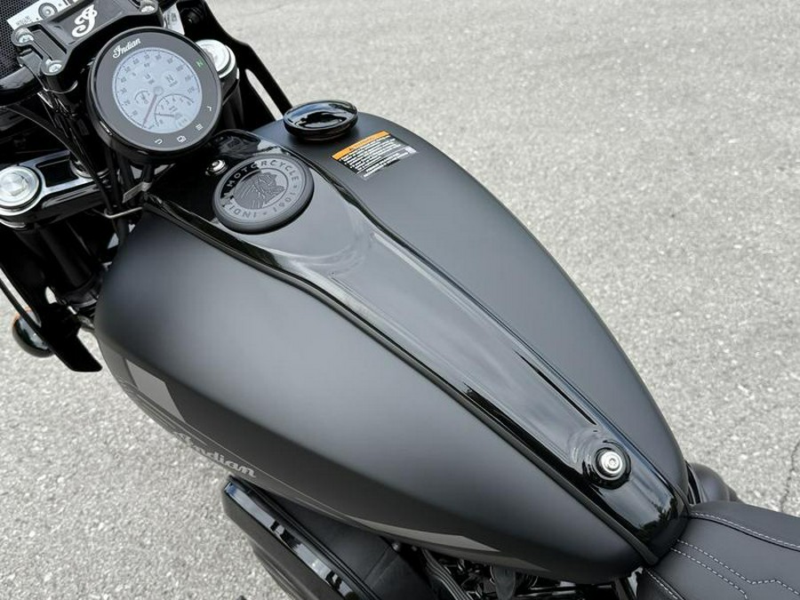 2025 Indian Motorcycle® Sport Chief RT Black Smoke