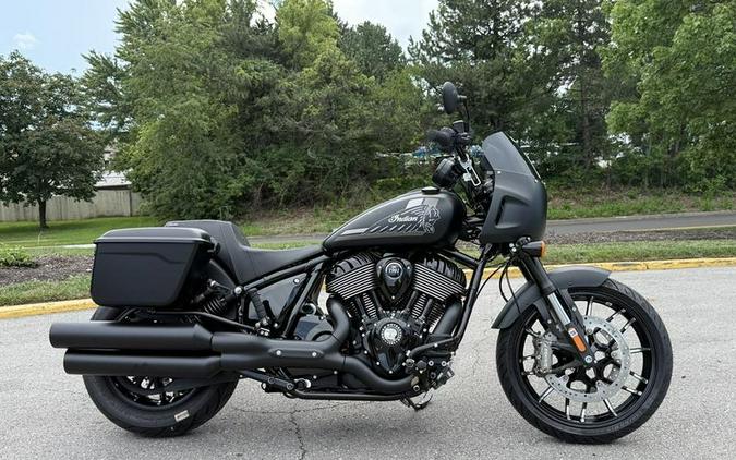 2025 Indian Motorcycle® Sport Chief RT Black Smoke