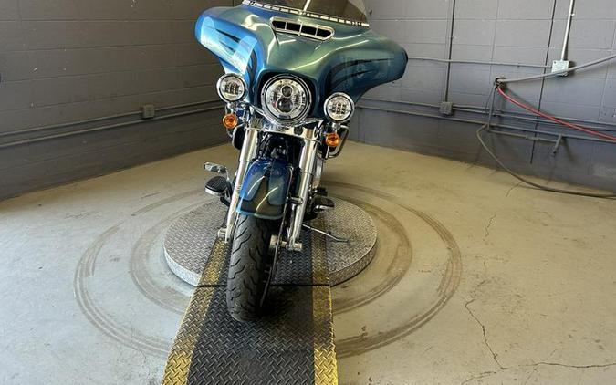 2014 Harley-Davidson® FLHX - Street Glide®