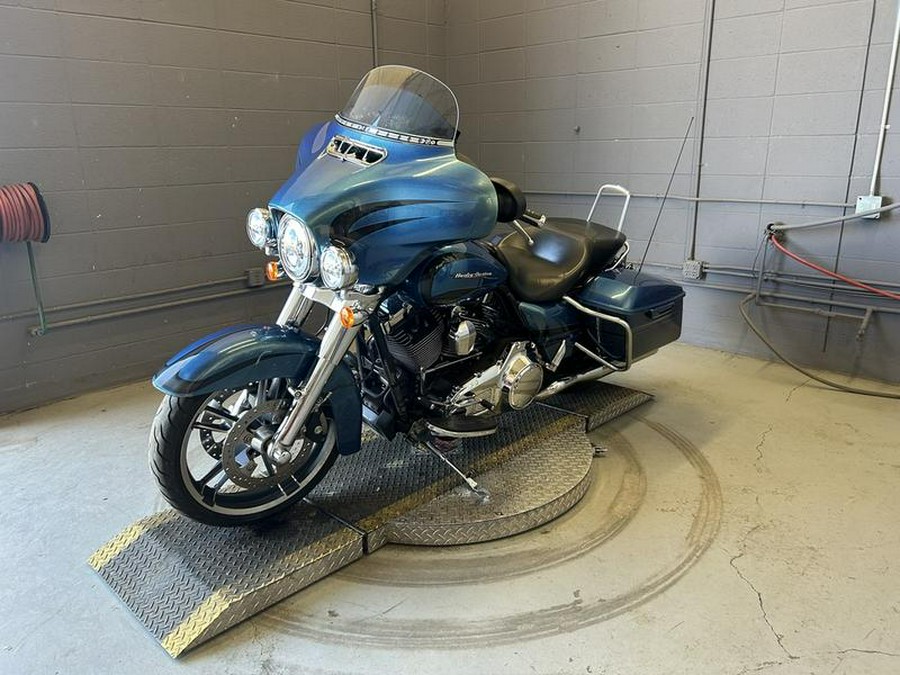 2014 Harley-Davidson® FLHX - Street Glide®