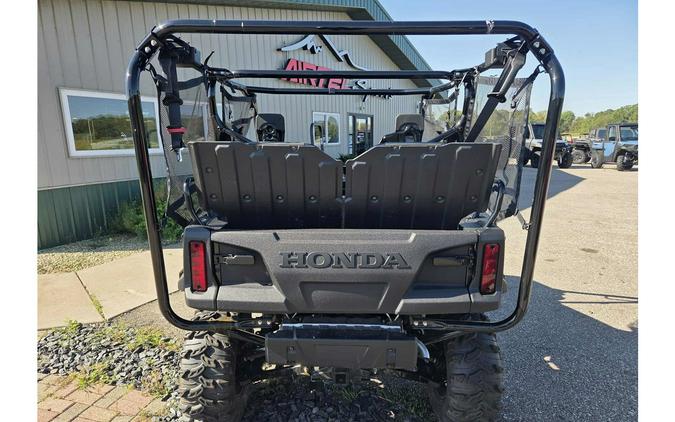 2025 Honda Pioneer 1000-5 Deluxe