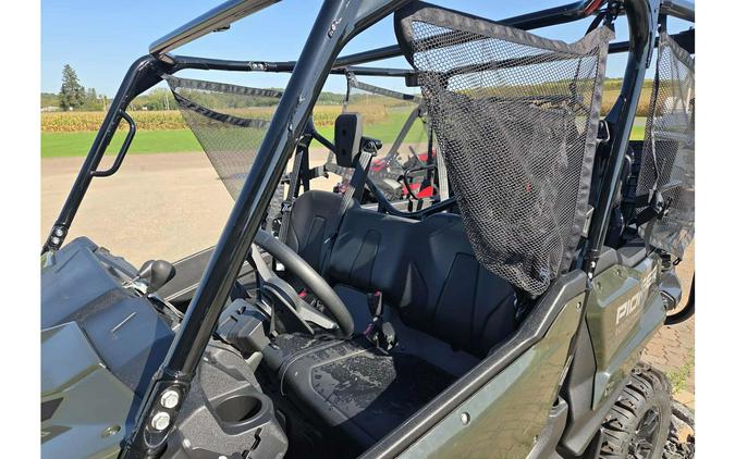 2025 Honda Pioneer 1000-5 Deluxe