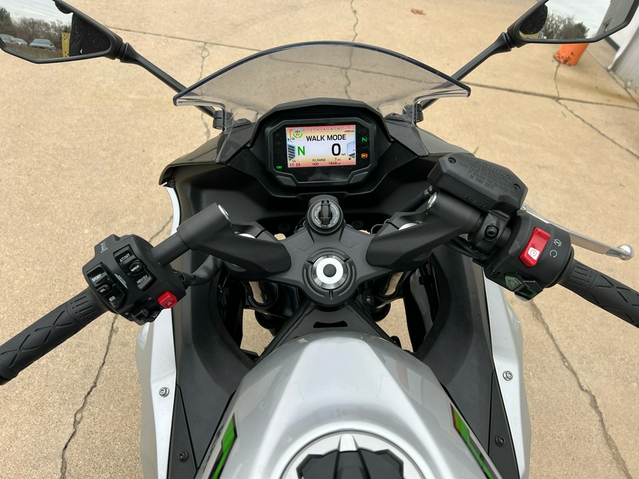 2024 Kawasaki Ninja 7 Hybrid ABS