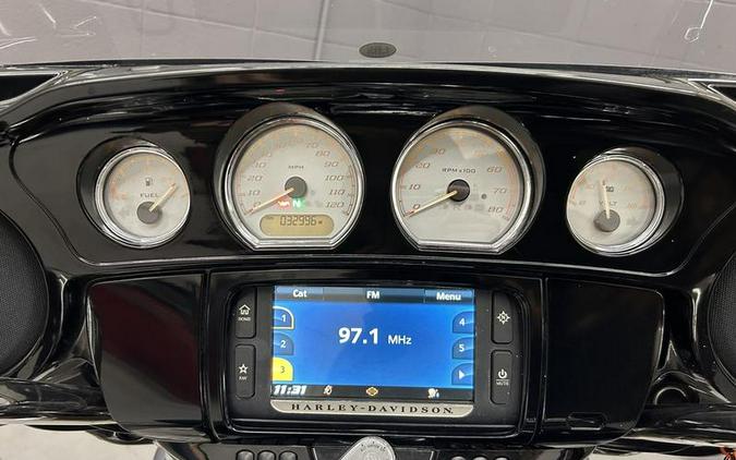 2014 Harley-Davidson® FLHXS - Street Glide® Special