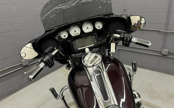 2014 Harley-Davidson® FLHXS - Street Glide® Special