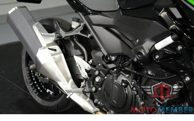 2022 Kawasaki Z400 ABS