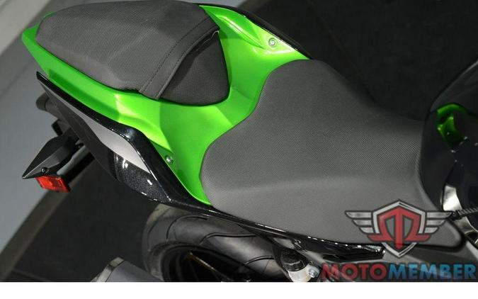 2022 Kawasaki Z400 ABS