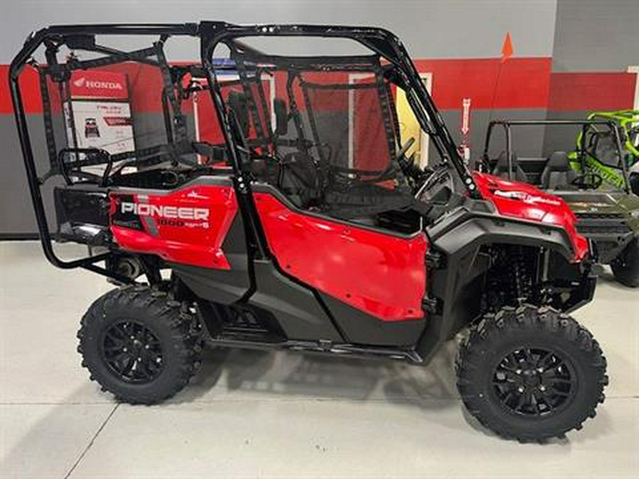 2024 Honda Pioneer 1000-5 Deluxe